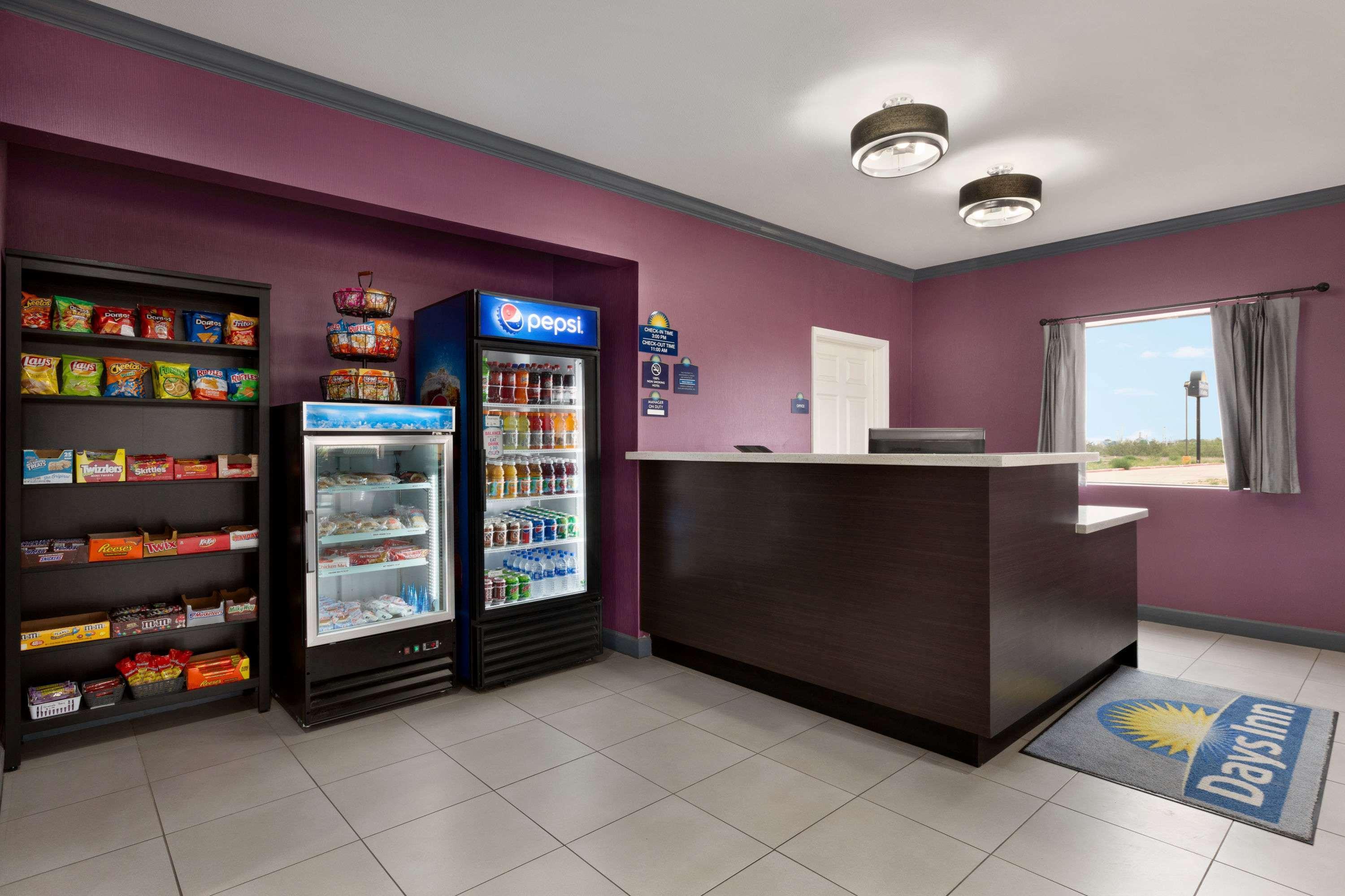 Days Inn By Wyndham Odessa Extérieur photo